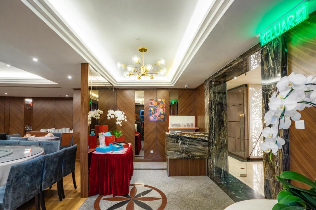 Crystal Crown Hotel Petaling Jaya Buitenkant foto